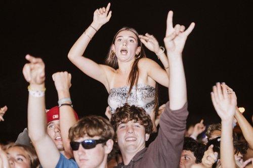 mobile - carousel-hero-element image-15